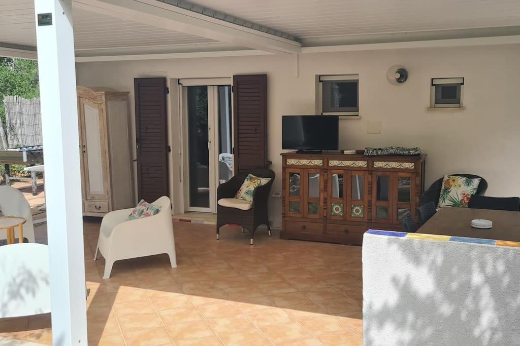 Villa Jungle House - Pineta Is Morus à Santa Margherita di Pula Extérieur photo